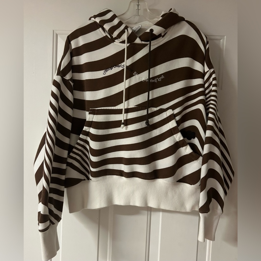 Nike Hoodie Womens S  Zebra Sweatshirt‎ Sportswear Oversized Pullover DZ3101-205